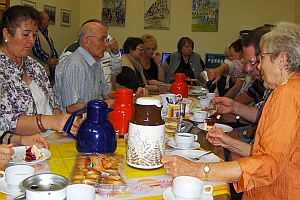 Pause bei Kaffee und Kuchen